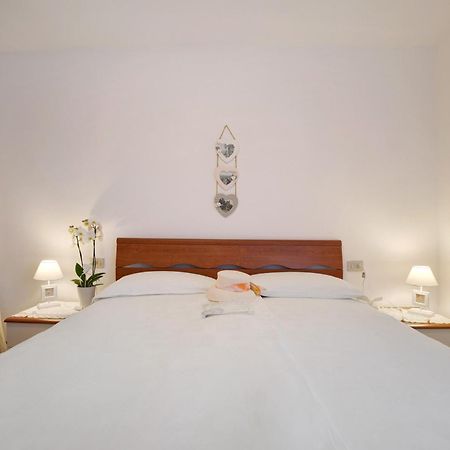 דירות טיניאלה Stella Del Garda 2 Con Terrazza מראה חיצוני תמונה